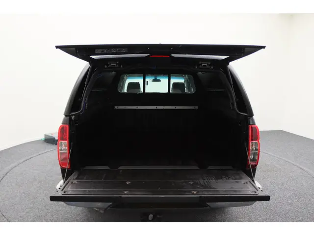 Nissan Navara 2.5 dCi SE King Cab 2014 Diesel 13