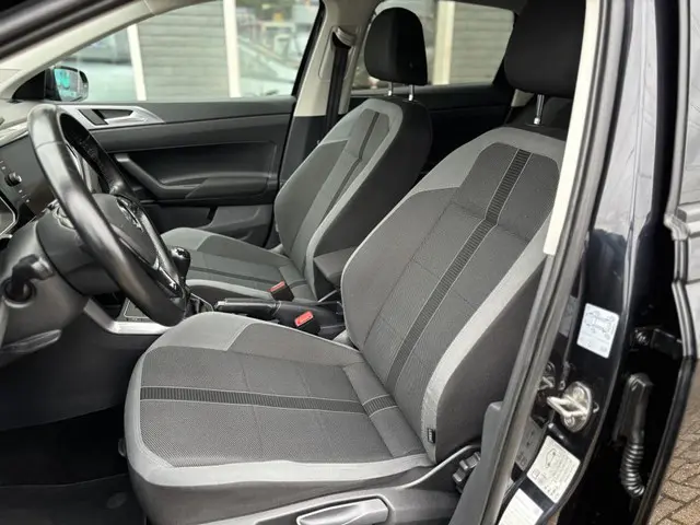 Volkswagen Polo 1.0 TSI Highline Business R 2019 Benzine 10