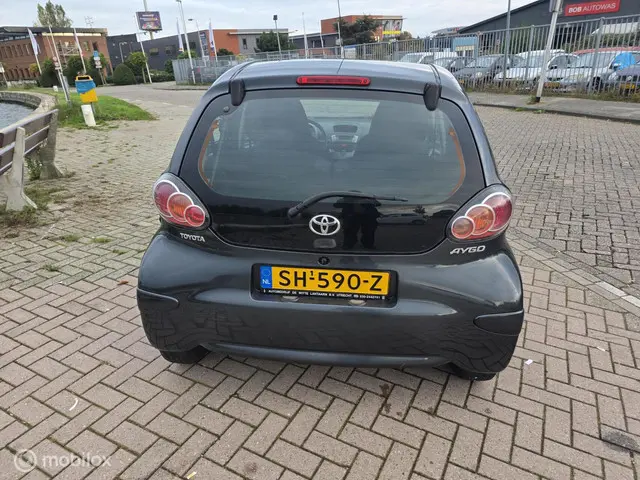Toyota Aygo 1.0 -12V ComfortLine 2021 Benzine 9