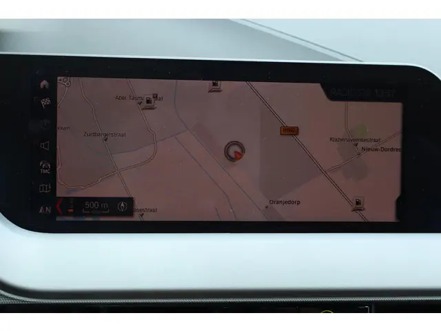BMW 1 Serie 118i Executive Edition 2019 Benzine 4