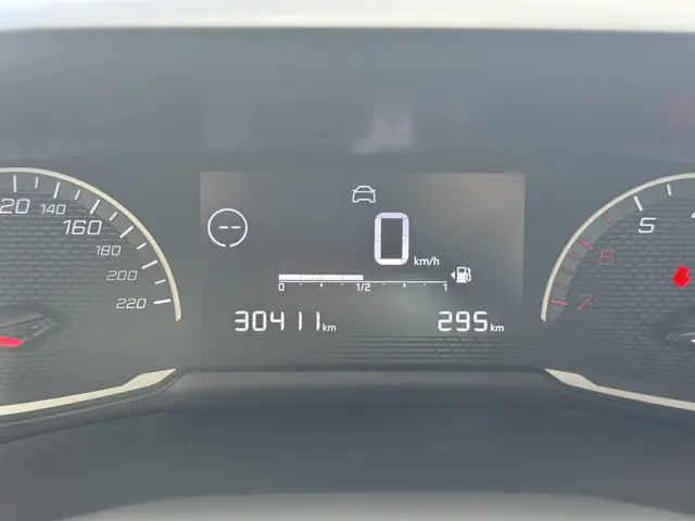Peugeot 208 1.2 PureTech Like 2021 Benzine 25