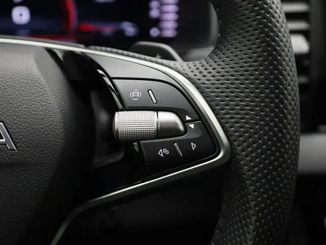 Škoda Karoq 1.5TSI/150PK ACT Sportline DSG 2025 Benzine 25