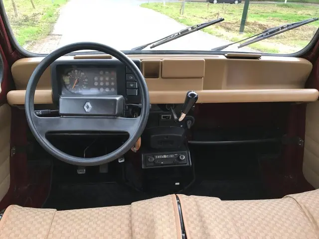 Renault 4 R 4 L In nieuwstaat 1984 Benzine 7