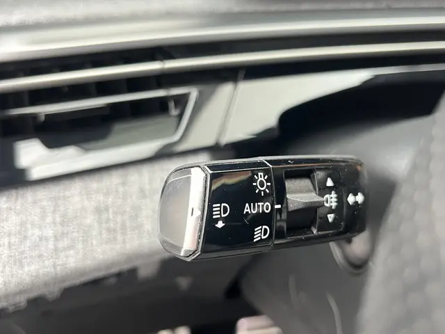 Peugeot 3008 Hybrid 136 GT 2024 Hybride Benzine 28