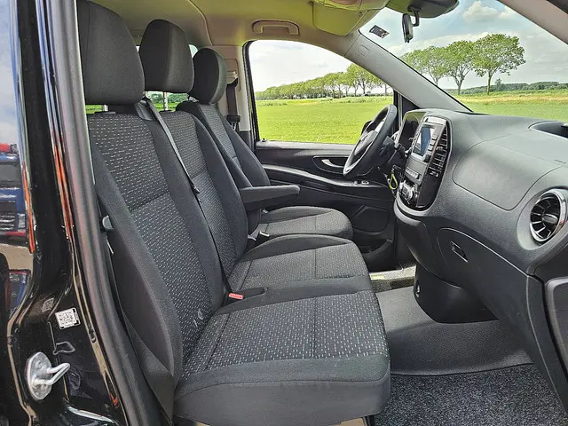 Mercedes-Benz Vito 116 CDI TOURER 2023 Diesel 7