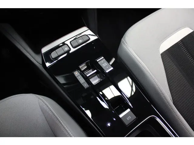 Opel Mokka-e Elegance 50-kWh 11kw 2023 Elektrisch 18