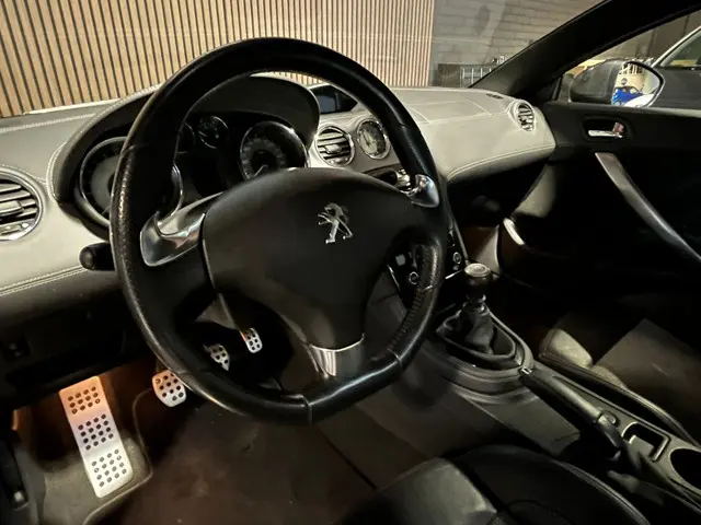 Peugeot RCZ 1.6 THP 2013 Benzine 6