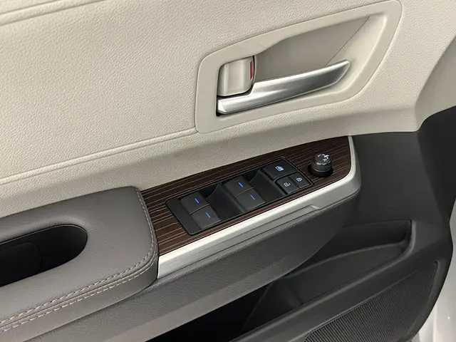 Toyota Sienna 2.5 Hybrid Luxe XLE 2022 Hybride Benzine 17