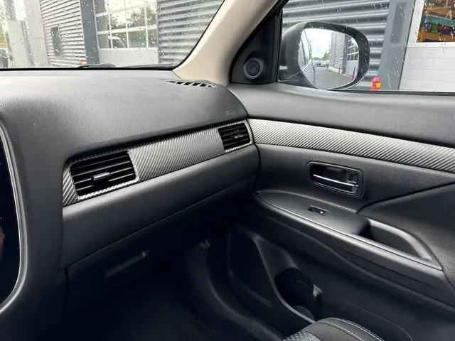 Mitsubishi Outlander 2.0 Connect Pro 2017 Benzine 30