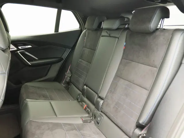 BMW iX2 eDrive20 2024 Elektrisch 22