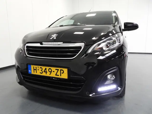 Peugeot 108 1.0 e-VTi Active 2020 Benzine 21