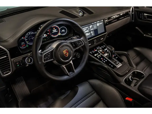 Porsche Cayenne 3.0 E-Hybrid 2021 Hybride Benzine 19