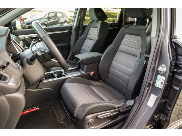 Honda CR-V 2.0i e:HEV ELEGANCE 2023 Hybride Benzine 8