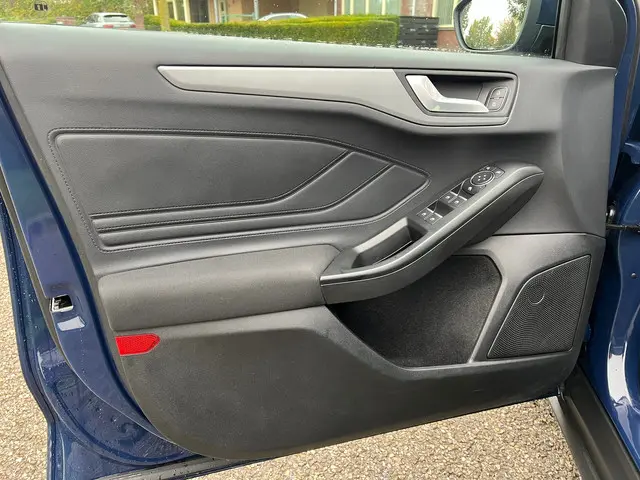 Ford Focus Wagon 1.0 EcoBoost Trend Edition 2020 Benzine 6