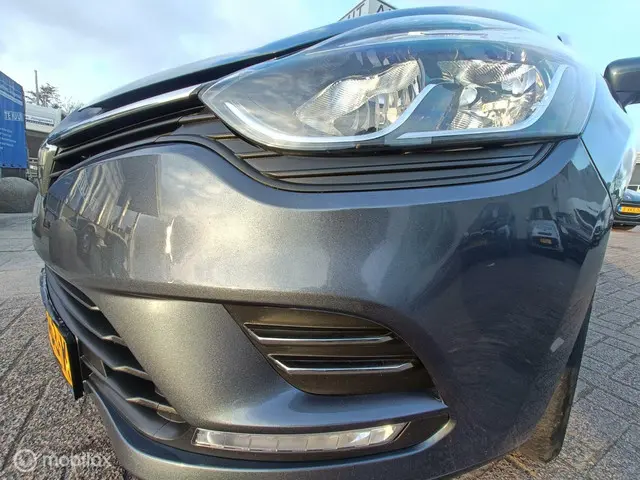 Renault Clio 0.9 TCe Zen Nav/CC/AC/PDC/NLAuto 2017 Benzine 24