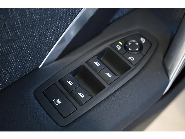 BMW X1 sDrive18i 2022 Benzine 21