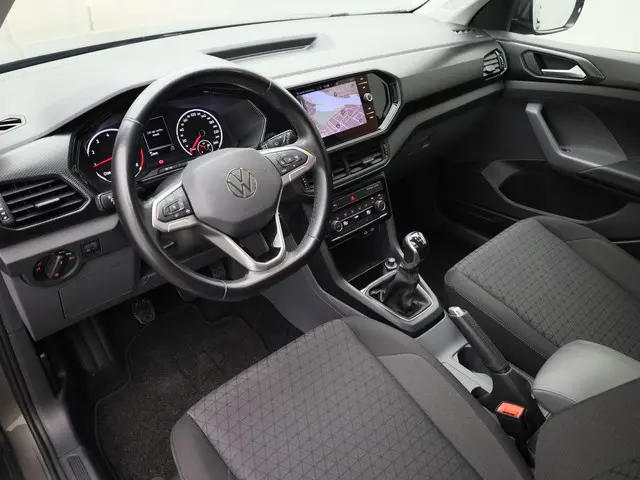 Volkswagen T-Cross 1.0TSI/95PK Life 2021 Benzine 16