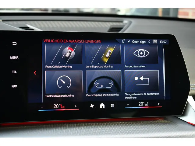 BMW X1 sDrive18i M-Sport 2025 Benzine 17