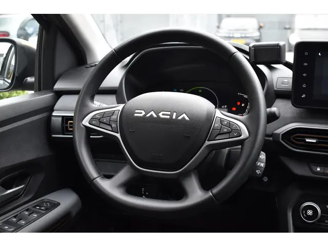 Dacia Jogger Hybrid 140 Extreme 2024 Hybride Benzine 13