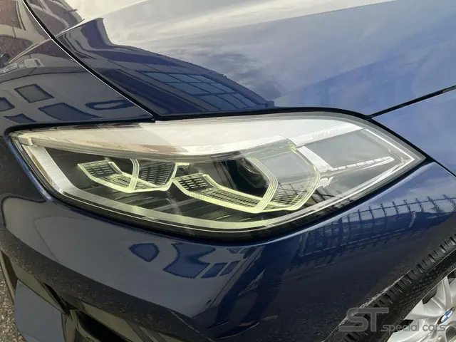 BMW 1 Serie 118i Sport Line|Pano|Leder|HUD 2020 Benzine 8