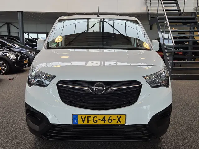 Opel Combo 1.5D L2H1 Edition 2020 Diesel 8