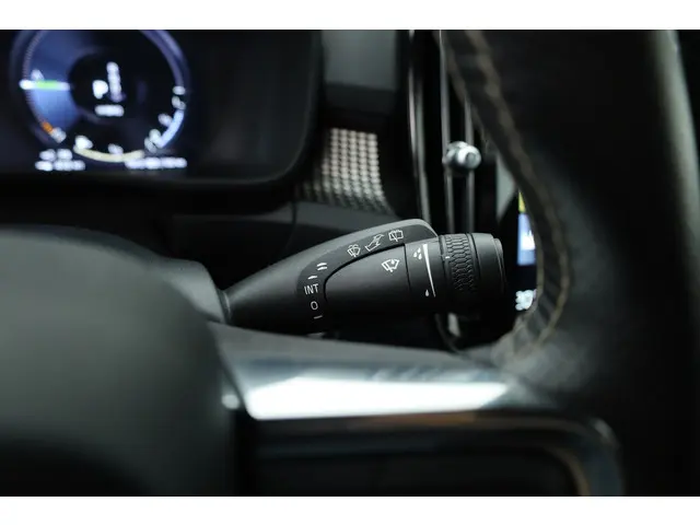 Volvo XC40 1.5 T5 Recharge R-Design 2021 Hybride Benzine 13