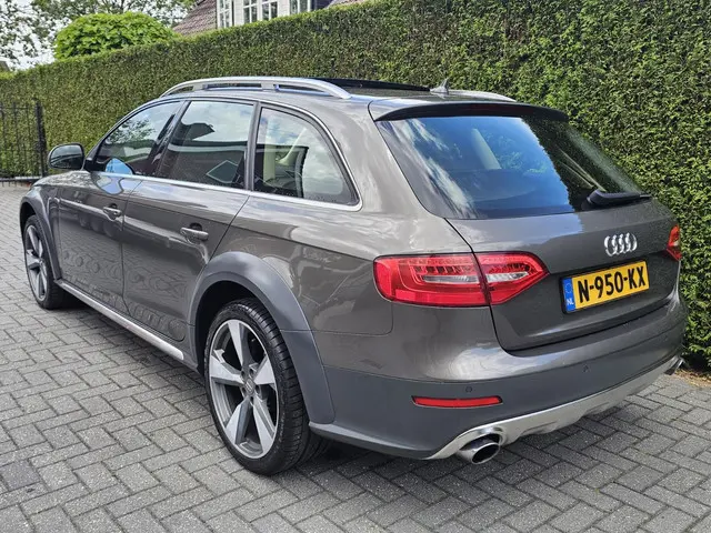 Audi A4 allroad quattro 2.0 TFSI Pro Line 2013 Benzine 5