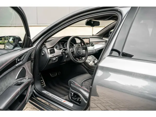 Audi S8 4.0 TFSI plus quattro Leer Pano Vol 2017 Benzine 29