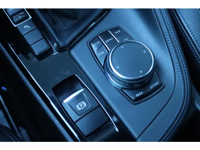 BMW X2 SDRIVE20I HIGH EXECUTIVE M-SPORT 2018 Benzine 37