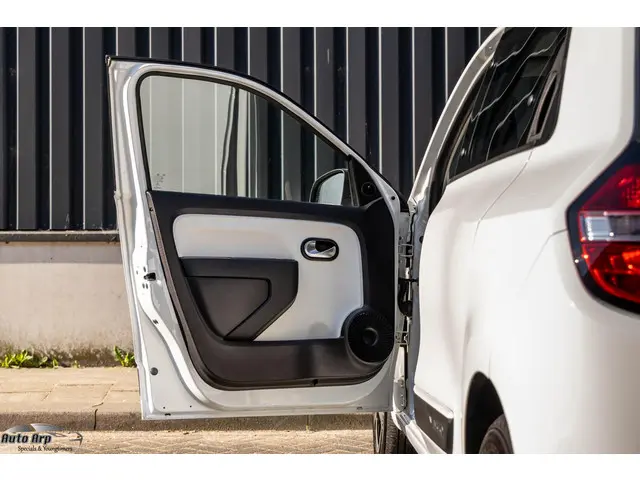Renault Twingo 1.0 SCe Expression 2015 Benzine 24