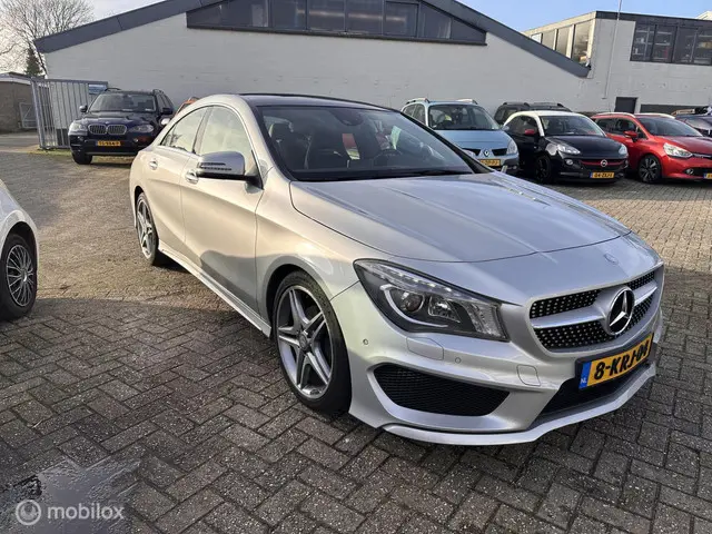 Mercedes-Benz CLA 200 Edition 1 2013 Benzine 3