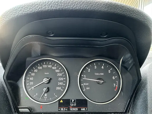 BMW 1 Serie 116i Executive 2013 Benzine 19