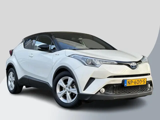 Toyota C-HR 1.8 Hybrid Bi-Tone 2017 Hybride Benzine 36