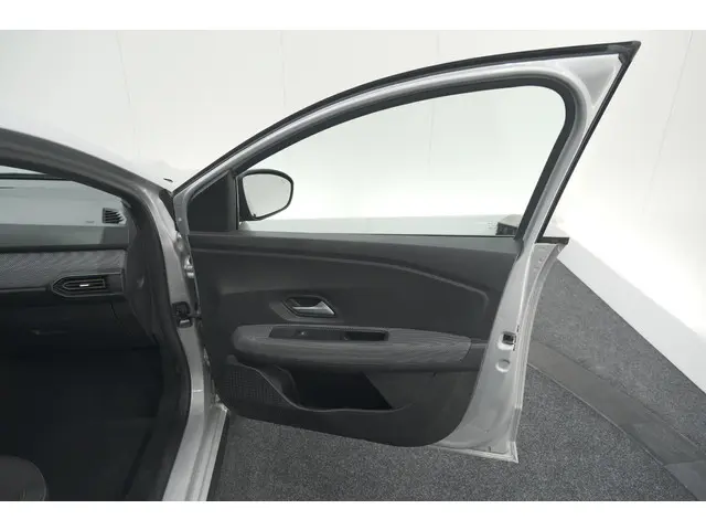 Dacia Sandero Stepway TCe 90 Expression 2024 Benzine 62