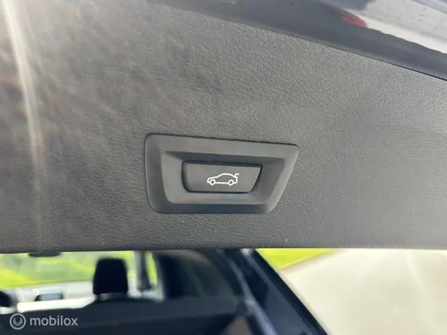 BMW X1 sDrive18i High Executive | Garantie | 2018 Benzine 20