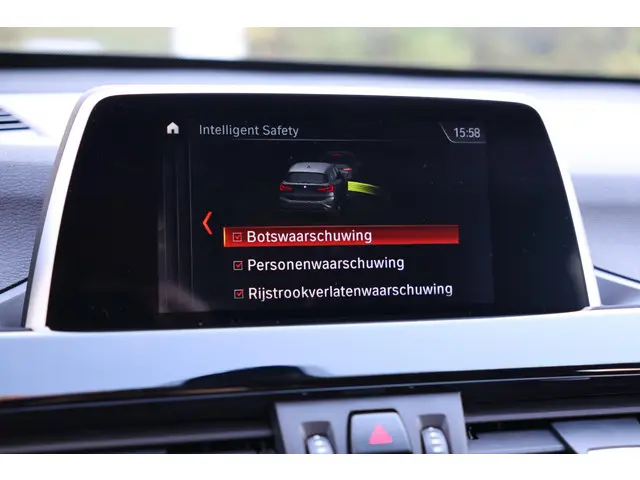 BMW X1 sDrive18i 2019 Benzine 40