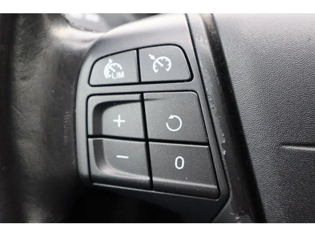 Volvo V40 1.6 T2 Kinetic 2015 Benzine 20