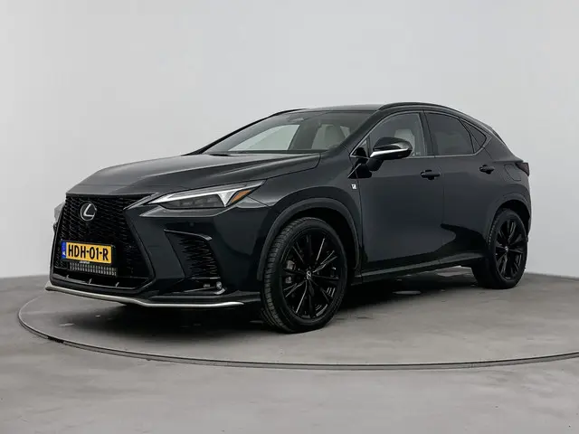 Lexus NX 450h+ AWD F Sport Line 2022 Hybride Benzine 11