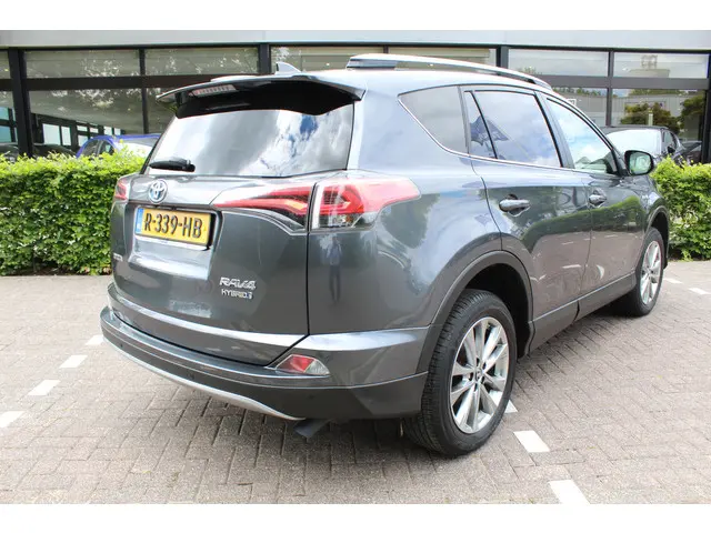 Toyota RAV4 2.5 Hybrid Energy Plus 2019 Hybride Benzine 18