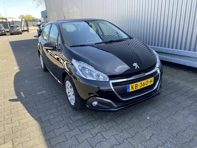 Peugeot 208 1.2 PureTech Blue Lion 2016 Benzine 15