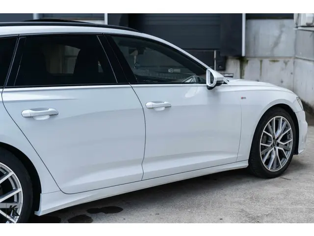 Audi A6 Avant 45 TFSI | 2019 Quattro | S-line 2019 Benzine 5