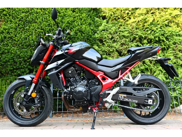 Honda CB 750 HORNET | CB 750 ABS 2024 Benzine 4