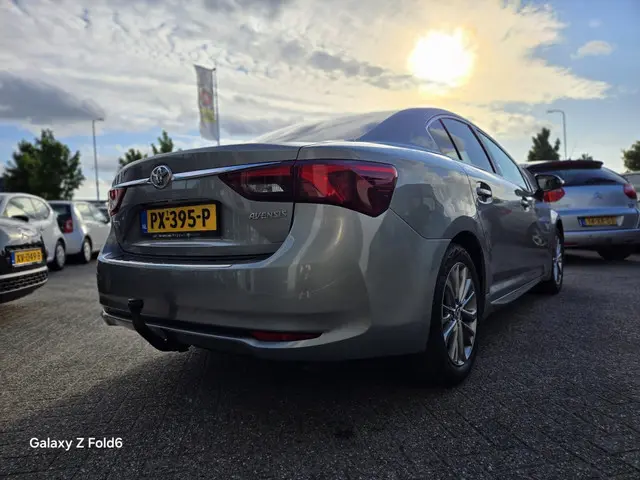 Toyota Avensis 1.8 VVT-i Executive 2017 Benzine 7
