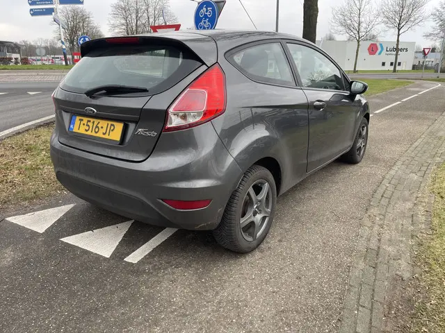 Ford Fiesta 1.25 2015 Benzine 14