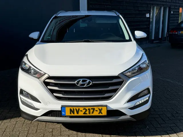 Hyundai Tucson 1.6 GDi Anniversary Edition 2017 Benzine 3