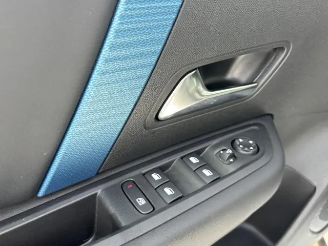Citroën ë-C4 Shine 50 kWh 2022 Elektrisch 20