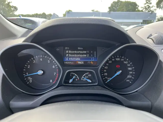 Ford C-MAX 1.5 Titanium 2018 Benzine 6