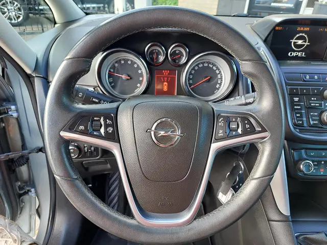 Opel Zafira Tourer 1.4 Design Edition 7p. 2014 Benzine 16