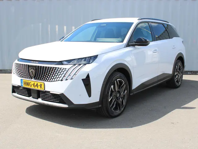 Peugeot 5008 HYBRID 145 ALLURE 2025 Hybride Benzine 3