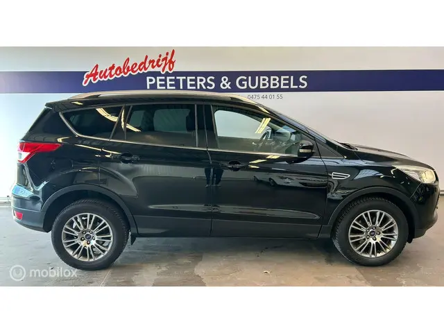 Ford Kuga 1.6 Titanium 2013 Benzine 2